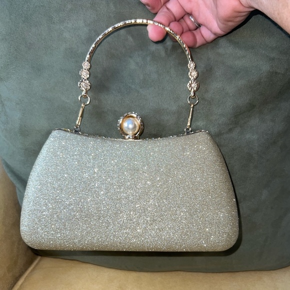 Gold Vintage Evening Bag - Picture 8 of 14